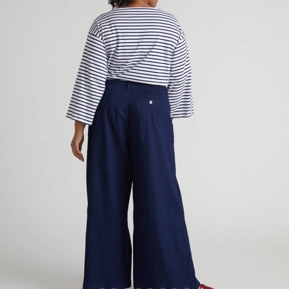 Universal Standard Navy Wide-Leg High-Waist Trousers - Picture 5 of 11